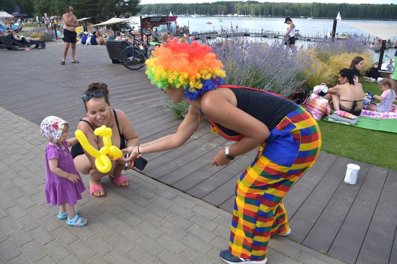 Pieczyska: Piknik charytatywny pełen atrakcji. Plażowicze nie szczędzili grosza dla chorych dzieci