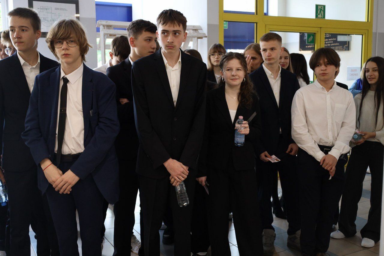 W środę, 14 maja uczniowie klasy ósmych z całej Polski przystąpili do egzaminu z matematyki. Jakie nastroje panowały w Szkole Podstawowej nr 2 im. Królowej Jadwigi w Pleszewie? O tym w poniższym artykule