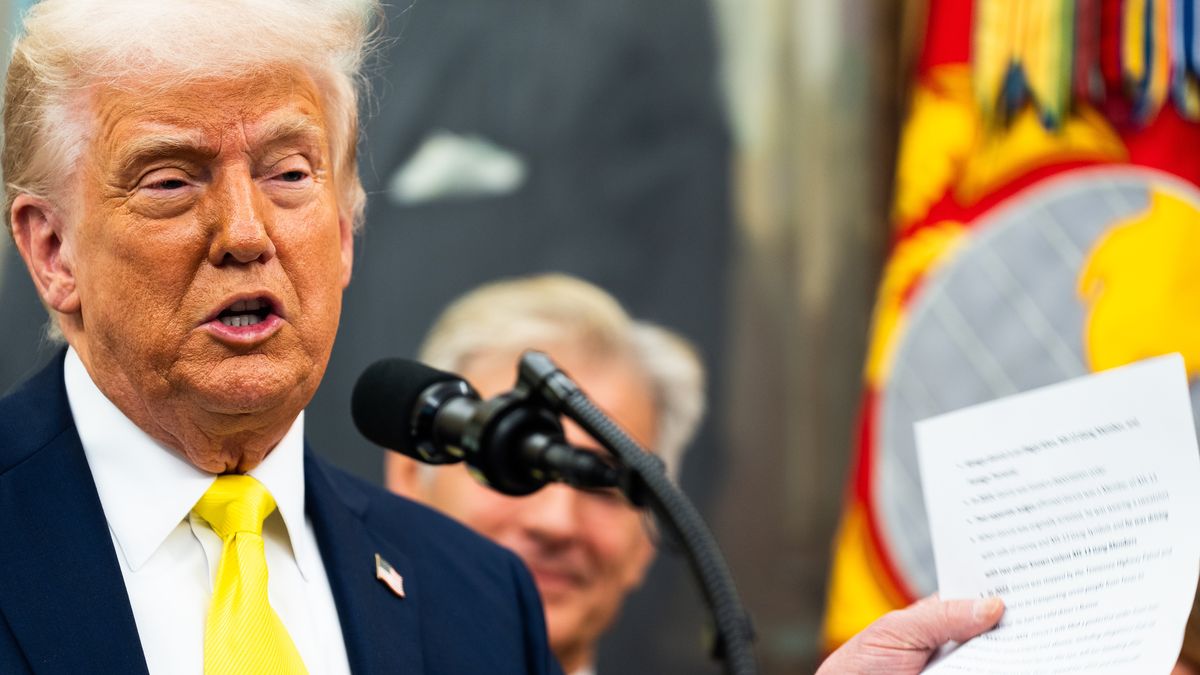 WASHINGTON, DC  April 18, 2025:

US President Donald Trump holds up his notes during the swearing in of Mehmet Oz to run Centers for Medicare & Medicaid Services in the Oval Office of the White House on Friday April 18, 2025.

(Photo by Demetrius Freeman/The Washington Post via Getty Images)
