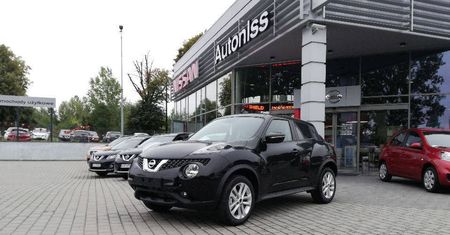Zawalił się dach w salonie Nissana w Lublinie. Uszkodzone nowe auta