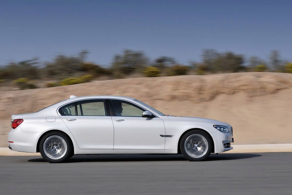 BMW serii 7 na rok 2013 - megagaleria niemieckiego okrętu flagowego 158