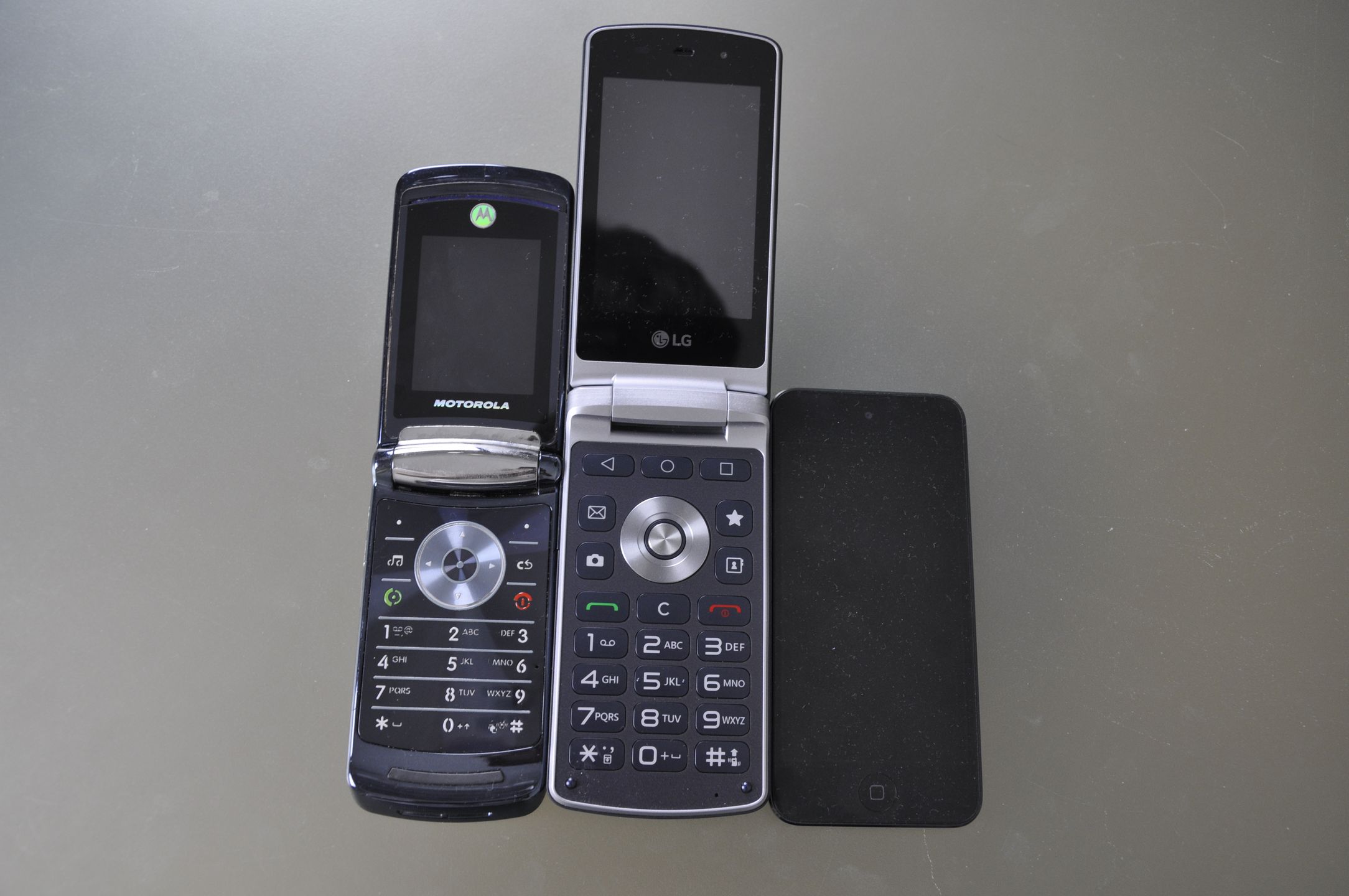 LG Wine Smart - czy smartfon z klapką ma sens? [pierwsze wrażenia] 3