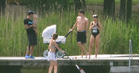 Lewandowscy w willi na Warmii: trening na tarasie, opalanie na prywatnej plaży (ZDJĘCIA)