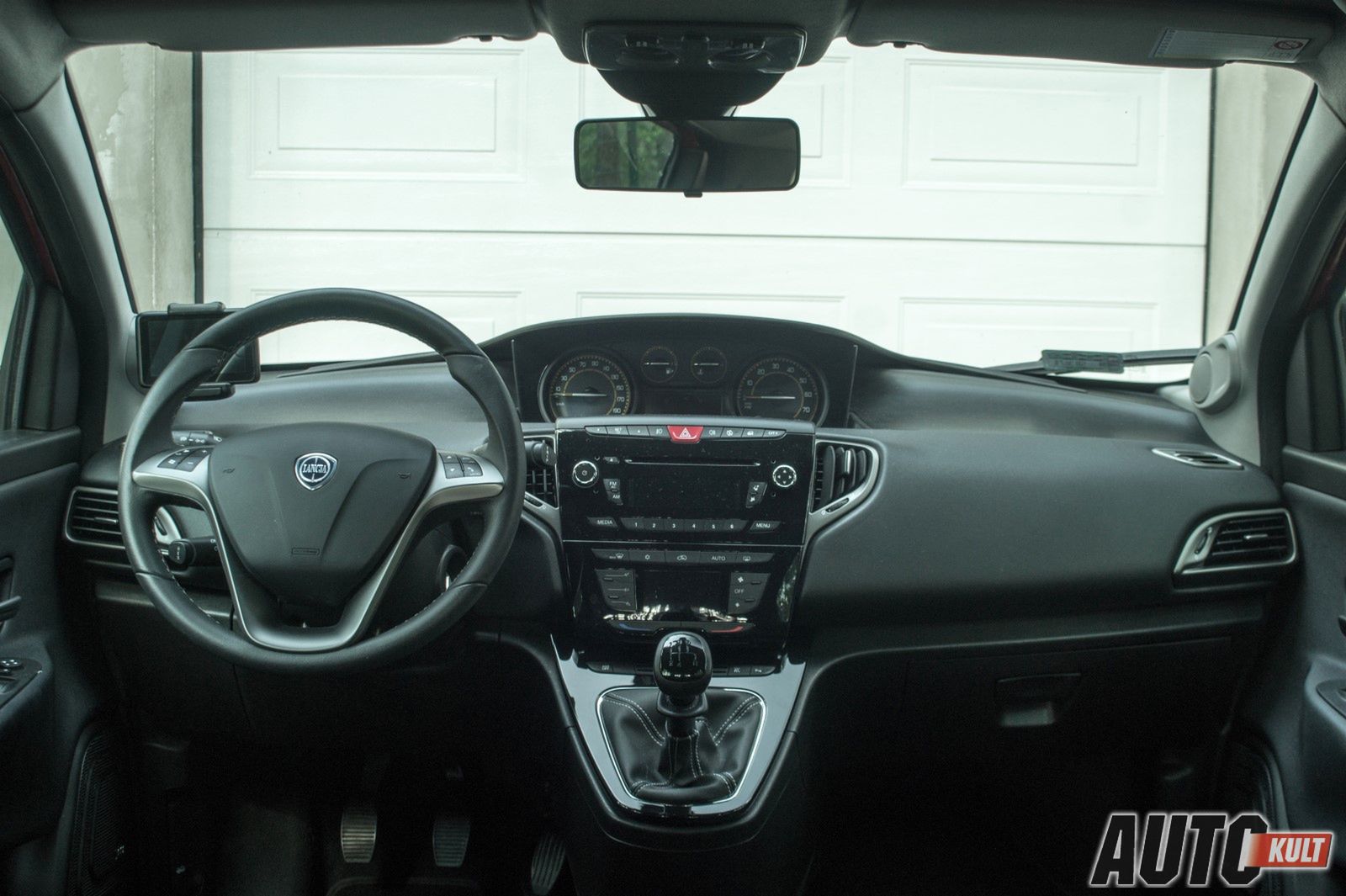Lancia Ypsilon S 1,2 Momo Design - test [galeria] 10