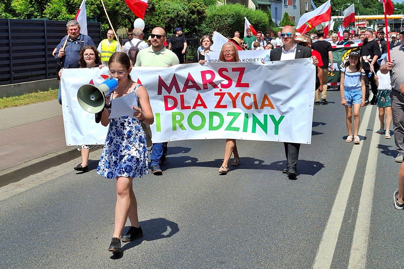 Ulicami Oleśnicy przeszło ponad 200 osób.