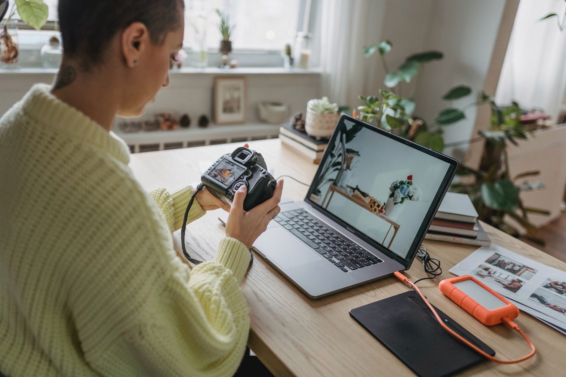 Facebook ani Instagram to nie portoflio. Dlaczego warto mieć stronę internetową? 2