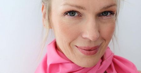 Magda Mołek bawi się modą. Tyle trendów w jednym zestawie