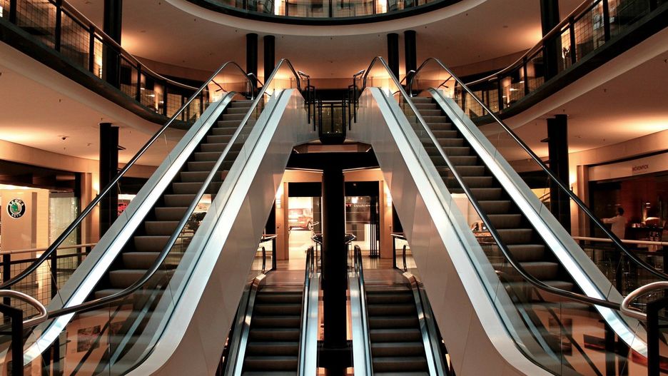 W tegoroczny Black Friday galerie handlowe wyglądają mniej więcej tak. Zakupy zaczną się w sobotę 28 listopada