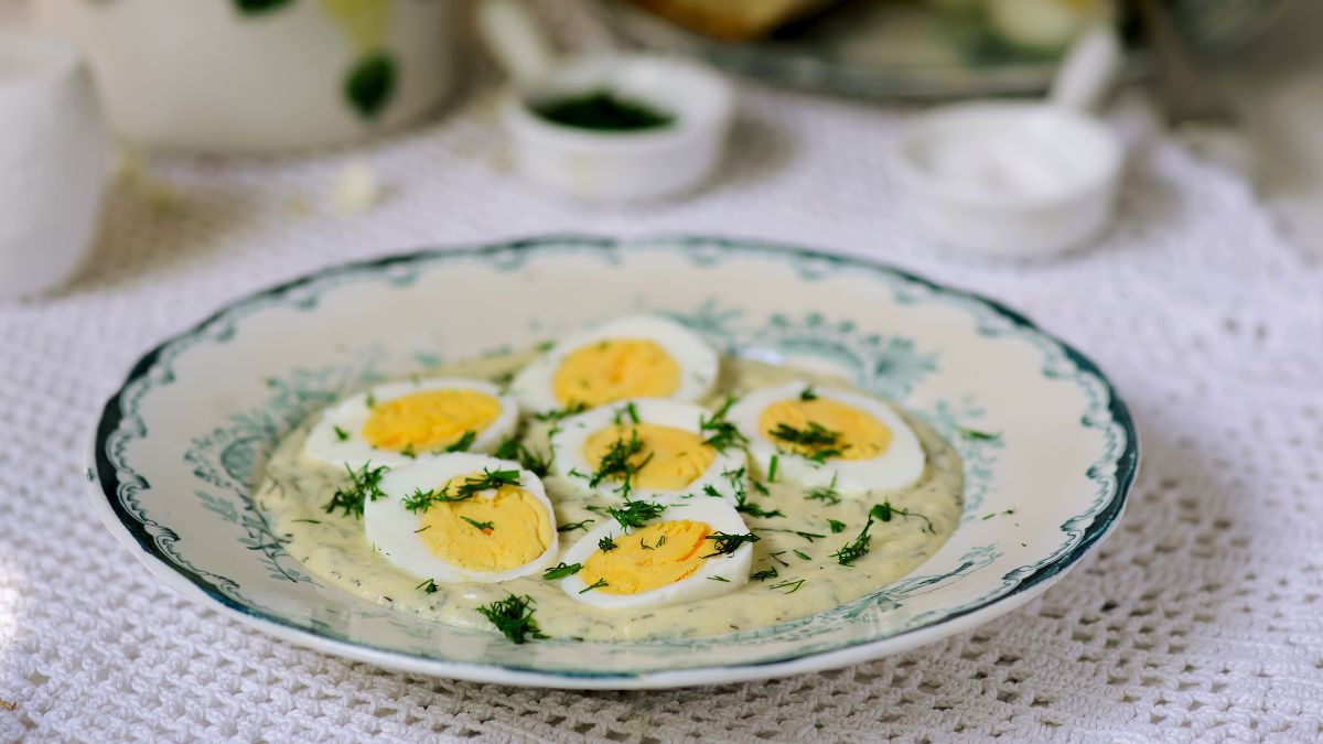 Jajka w sosie na Wielkanoc 
