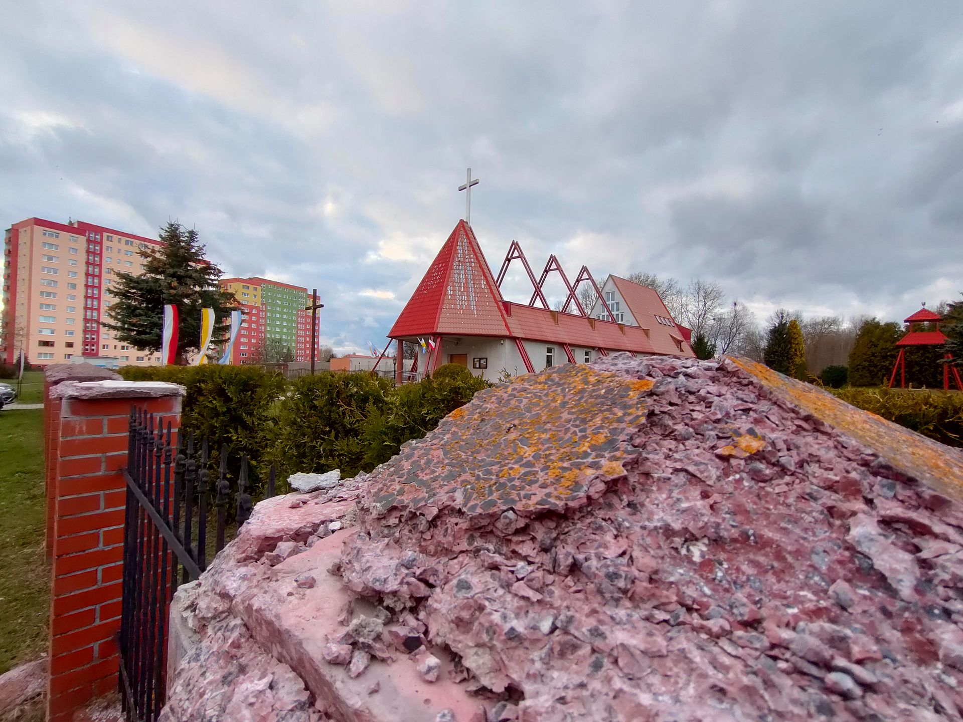 Test najtańszego smartfonu z aparatem 108 Mpix. realme 8 Pro spełnia swoje obietnice 41