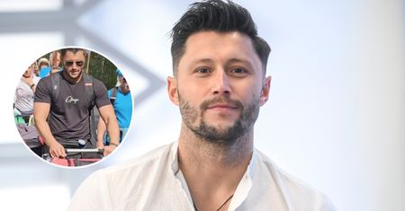 Piotr Mróz nie pielgrzymuje tylko dla siebie. Wyznanie pobożnego aktora do łez wzruszyło widzów "Halo, tu Polsat"