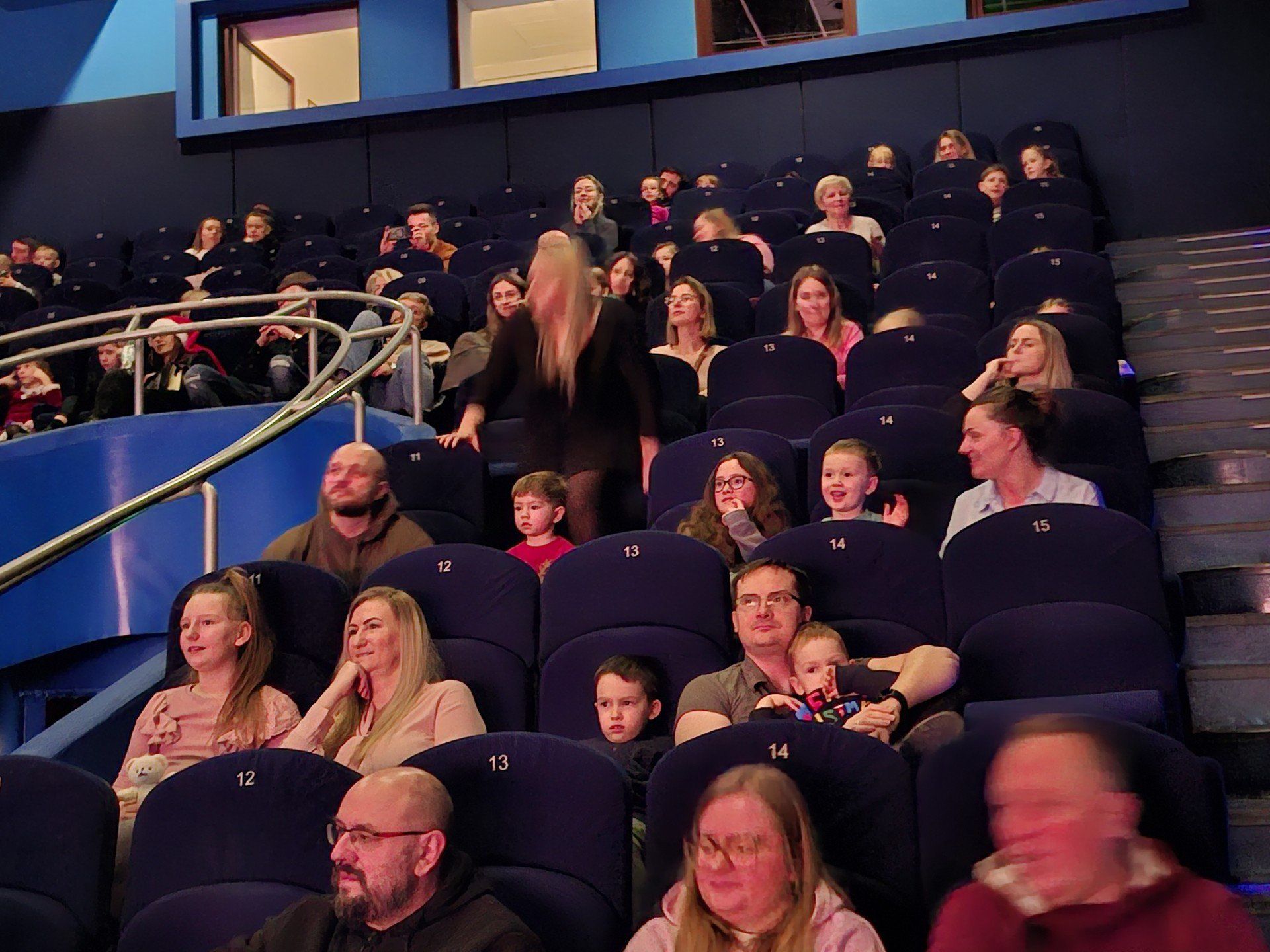 Sala Resursy Obywatelskiej była niemal wypełniona po brzegi.