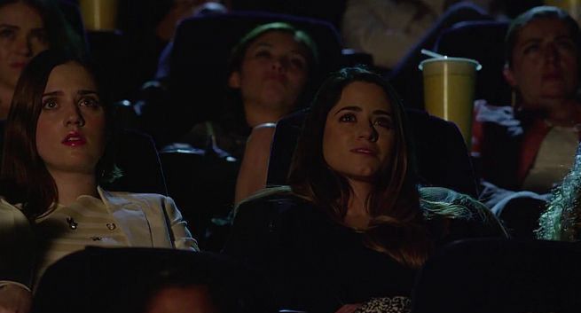 Nietknięty makijaż wzruszonych kobiet w reklamie L'Oréal (wideo)