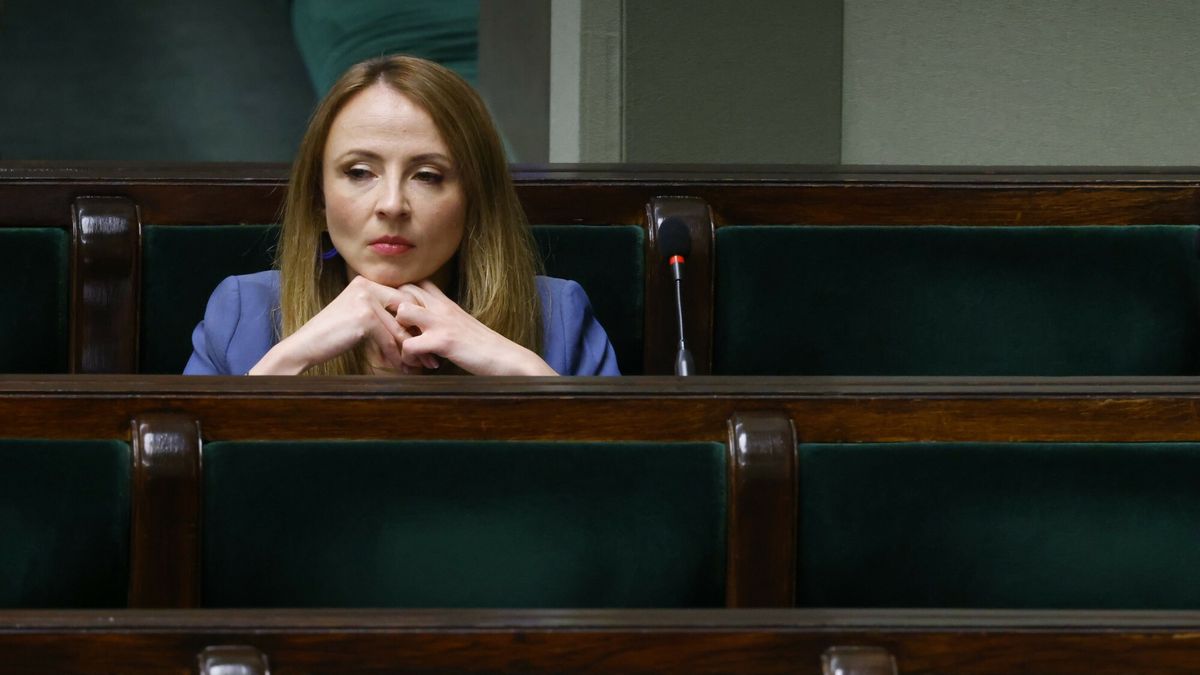 13. posiedzenie Sejmu X kadencji
13.06.2024 Warszawa Sejm 13. posiedzenie Sejmu X kadencji Fot. Filip Naumienko/REPORTER
N/z: Agnieszka Dziemianowicz-Bak
Filip Naumienko/REPORTER