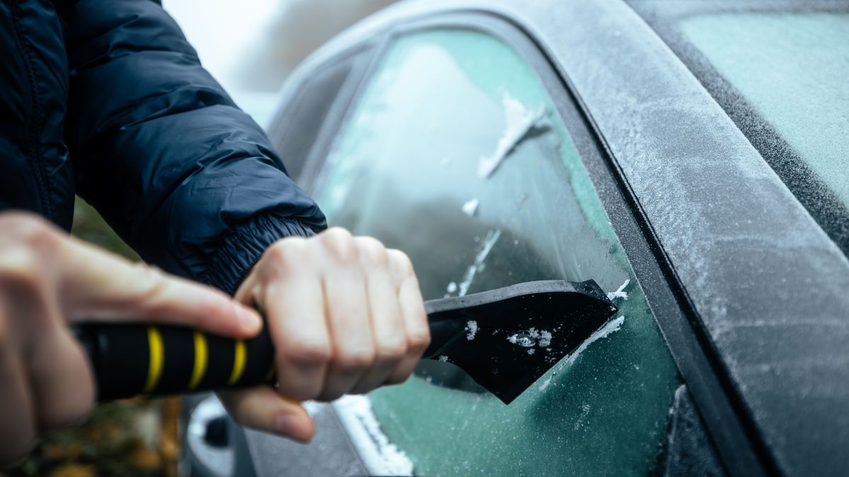 Na drogach i chodnikach może być niebezpiecznie