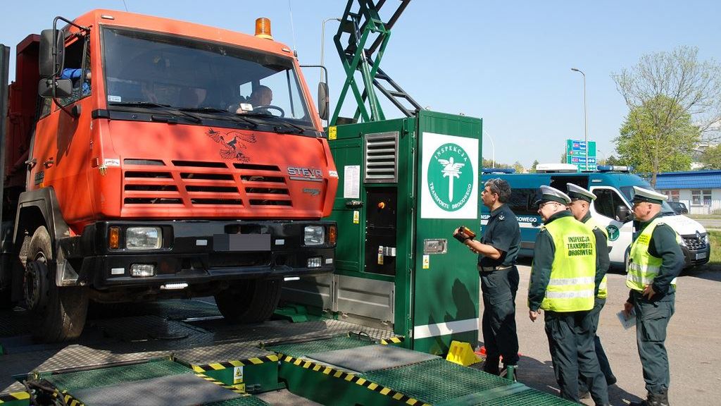 Mobilna stacja diagnostyczna ujawnia prawdziwy obraz polskich dróg