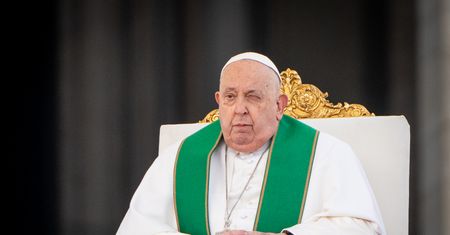 Leczenie Franciszka. Potrzeba "czasu i cierpliwości"