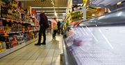 Godziny otwarcia sklepów nad morzem. Biedronka, Lidl, Dino będą czynne dłużej
