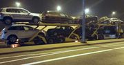 Nowy pakiet sankcji. Do Rosji nie trafią auta hybrydowe i na prąd