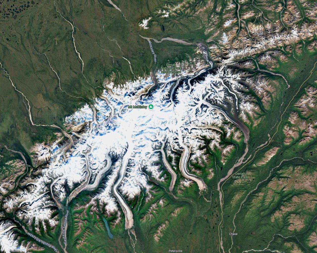 Mount McKinley w otoczeniu parków Denali