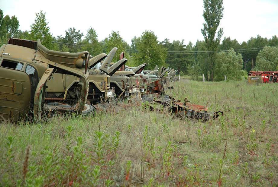 Cmentarzysko napromieniowanych pojazdów pod Czarnobylem 36
