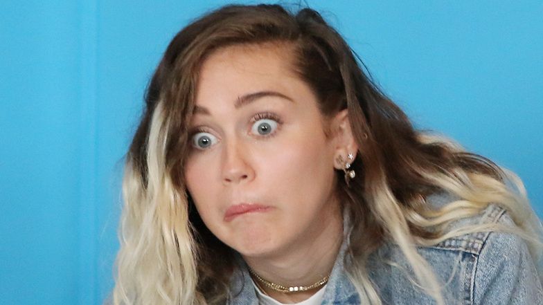 W samolot Miley Cyrus TRAFIŁ PIORUN! Gwiazda pokazała nagranie i zdjęcie uszkodzeń (FOTO)