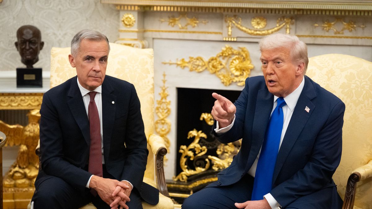 Mark Carney i Donald Trump w Gabinecie Owalnym