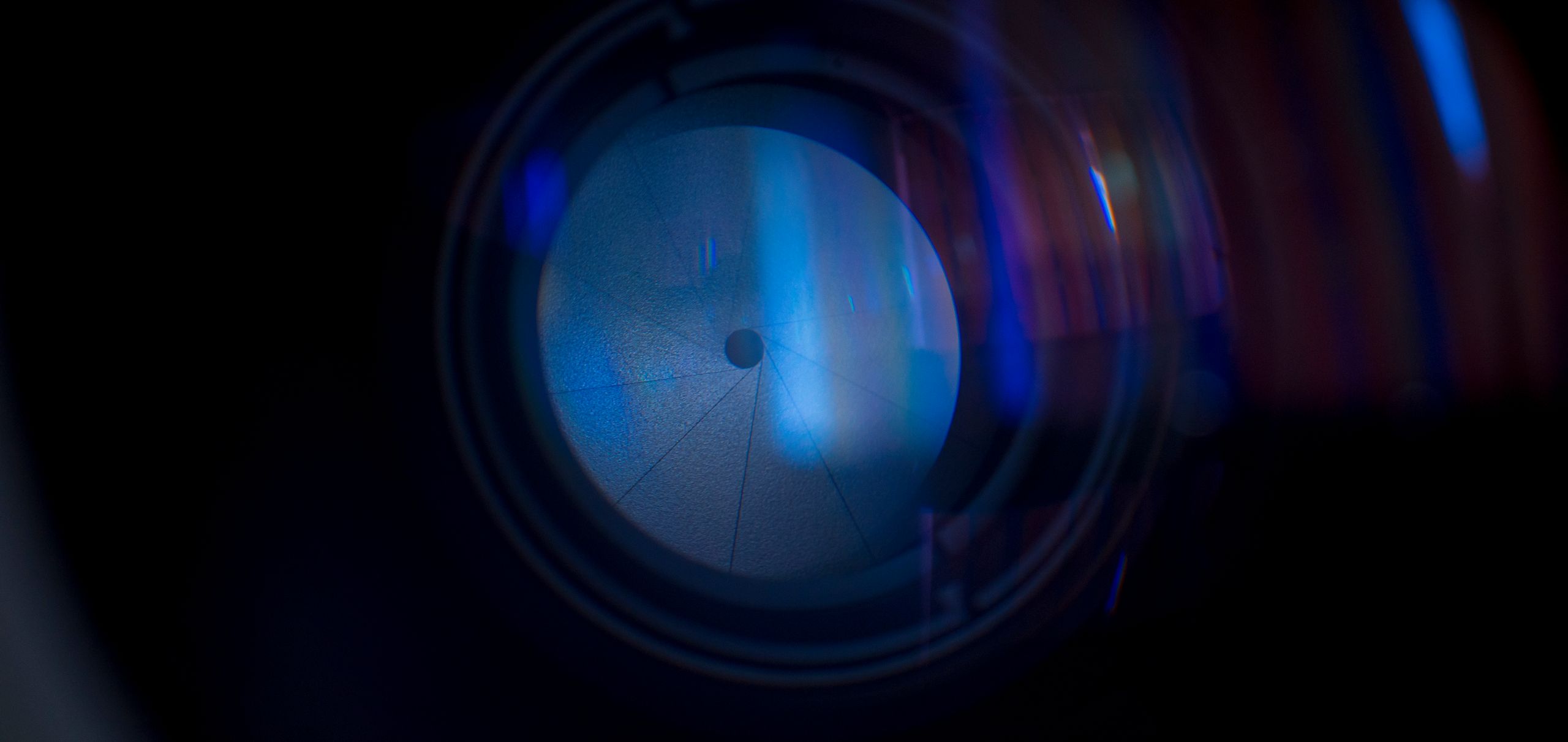 Voigtländer Ultron 21 mm f/1,8 ASPHERICAL - czarny koń ze stajni Cosina [recenzja] 2