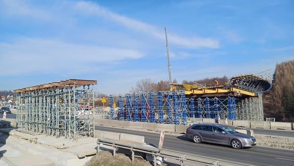 Budowa wiaduktu w Myślenicach