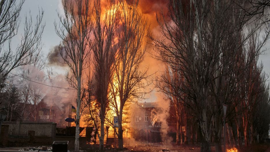Ostrzał Bachmutu w Donbasie. 