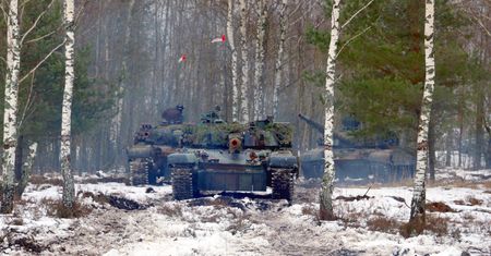 Polskie czołgi PT-91 Twardy walczą na Zaporożu. Zostały dodatkowo wzmocnione