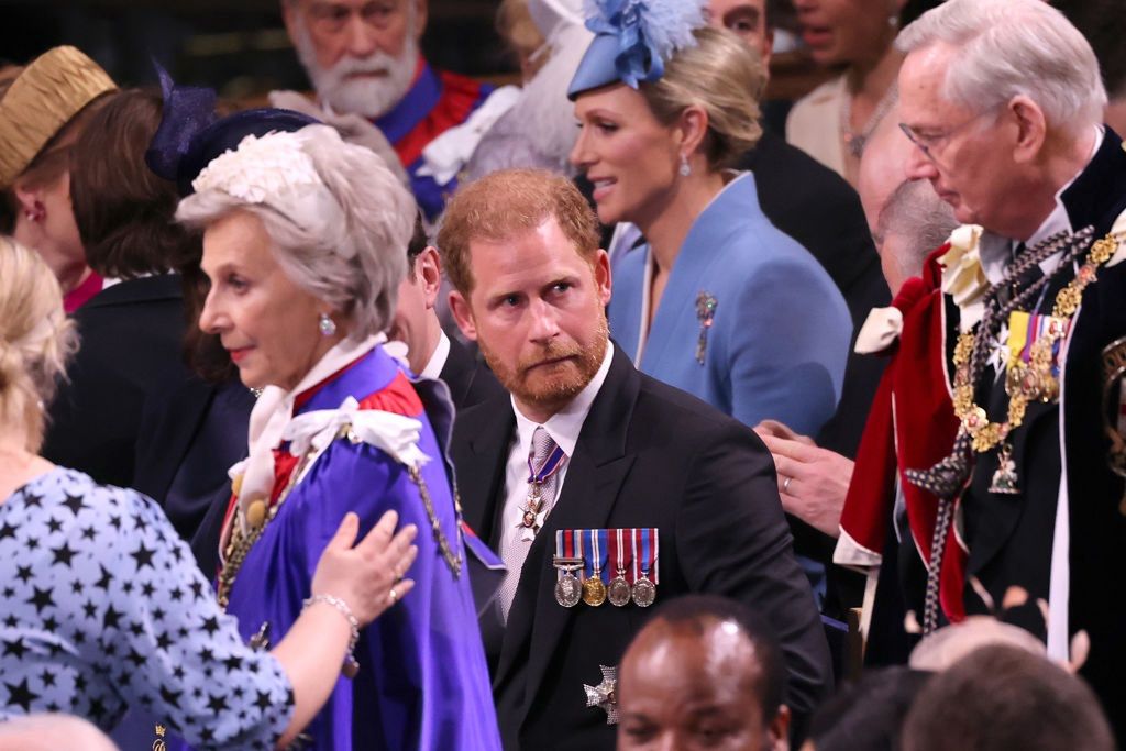 Książę Harry na koronacji króla Karola III