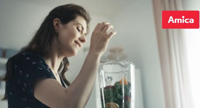 Amica w reklamach promuje swoje nowe logo i hasło „for living” (wideo)