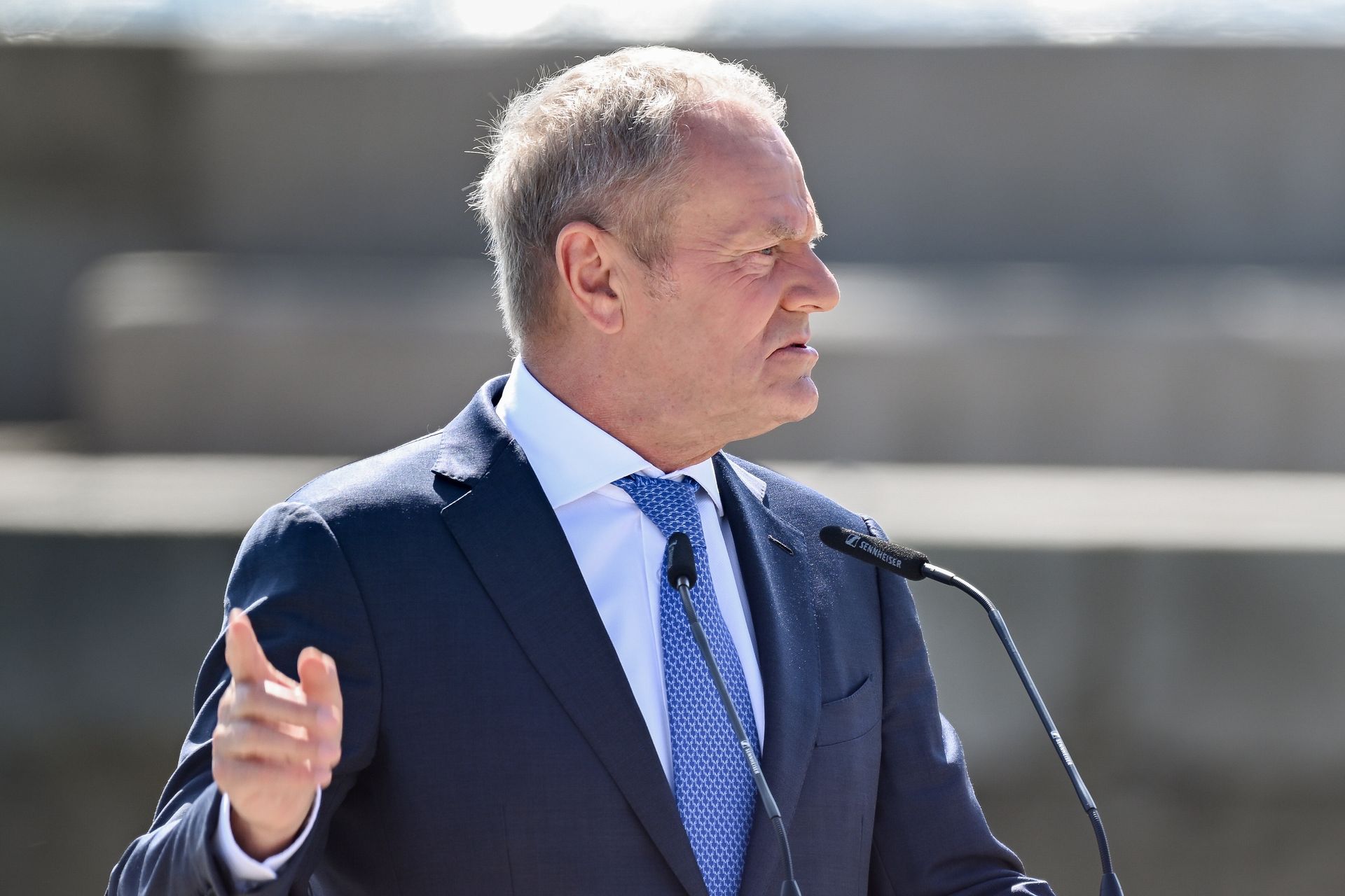 Tusk wbija szpilę PiS. "Niektórzy kończą w Naddniestrzu"