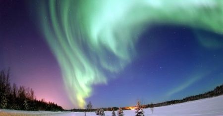 Piękny time-lapse zorzy polarnej [wideo]