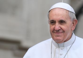 To miejsce papież Franciszek odwiedził jako pierwsze. Był to ważny symbol