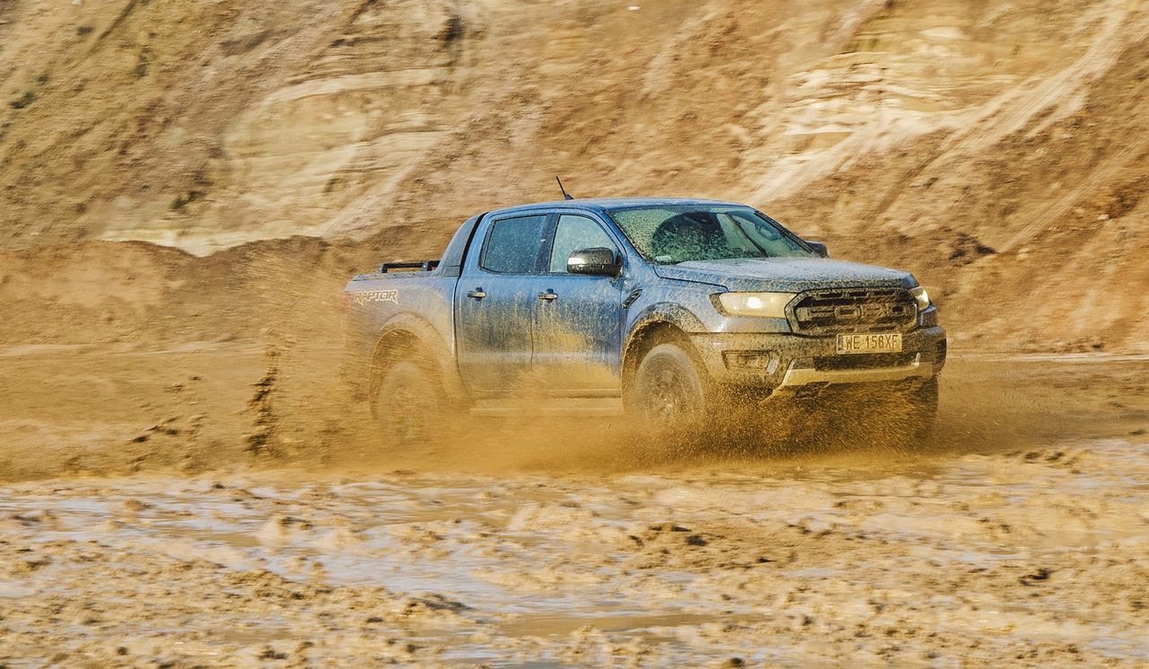 Ford Ranger Raptor: test sportowego samochodu terenowego