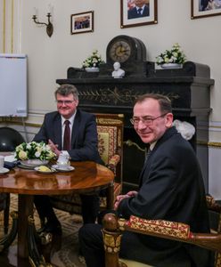 "Radykalne sceny w Sejmie". Posłowie żądają stanowczości Hołowni