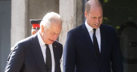 Książę William zażądał od króla pieniędzy za nocleg. Karol zdenerwował się nie na żarty