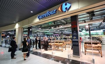 Carrefour rezygnuje z papierowych gazetek. Stawia na aplikację mobilną