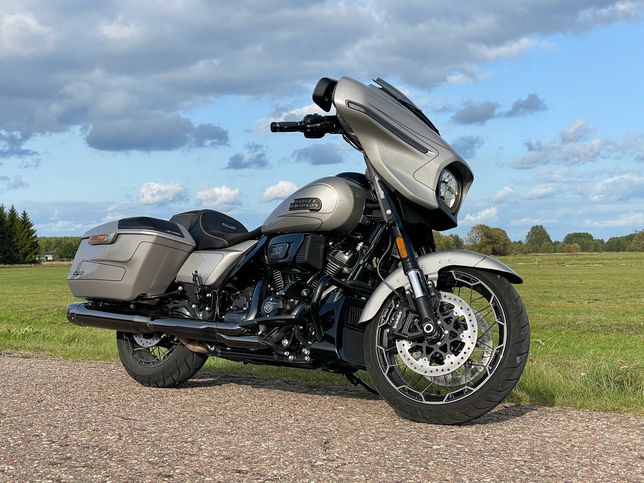 Harley-Davidson Street Glide CVO