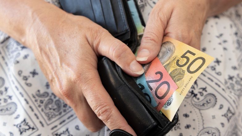 92-year-old Aussie man's lottery win sends him to court with his own daughter