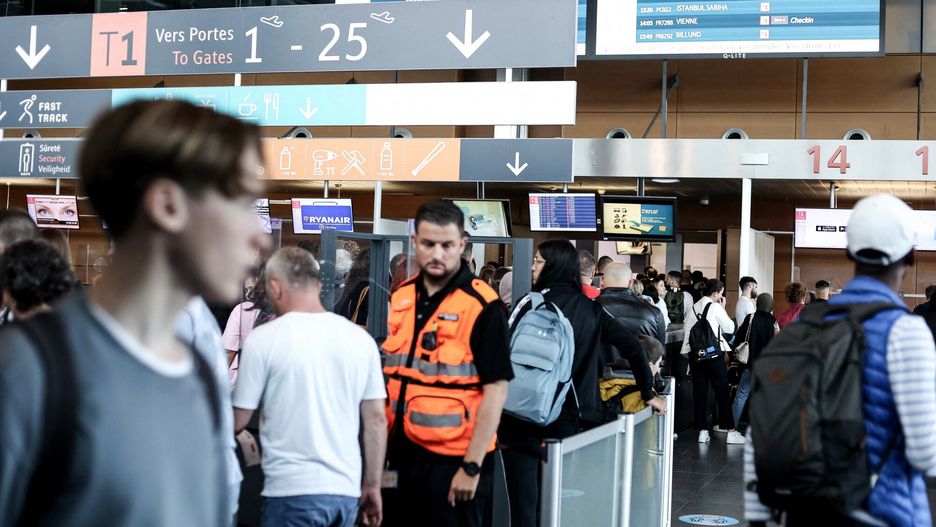 Paraliż na niebie. Kilkaset lotów odwołanych w Belgii