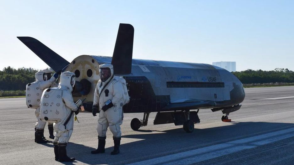 Zdjęcie przedstawia X-37B, do którego może być podobny chiński samolot kosmiczny