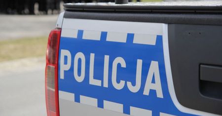 Zarabiali na nierządzie kobiet. Policja zatrzymała mieszkańca powiatu radomskiego