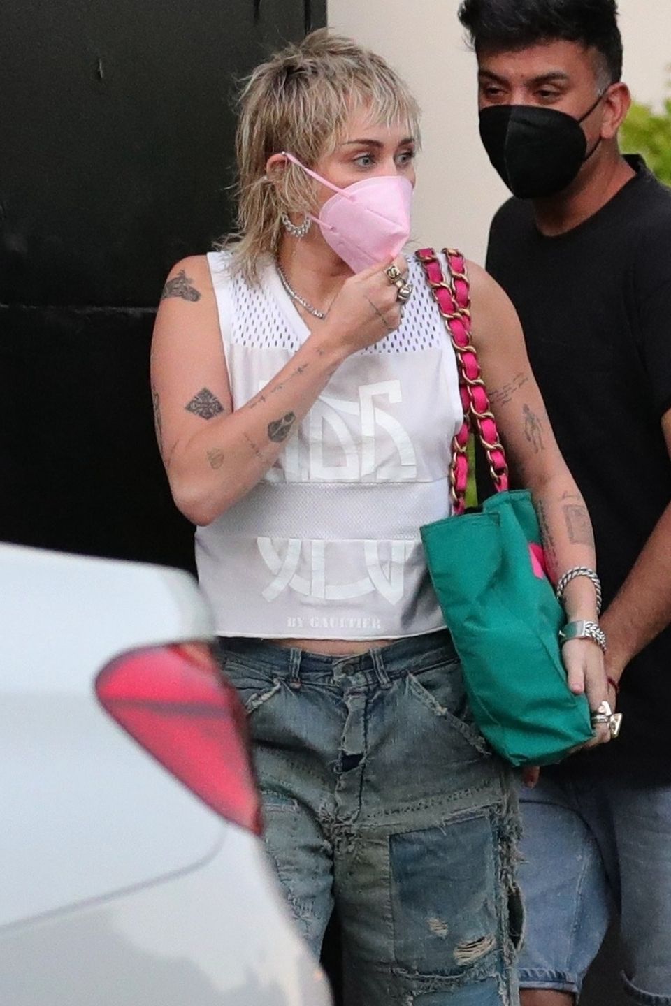 Zmęczona Miley Cyrus na ulicach West Hollywood