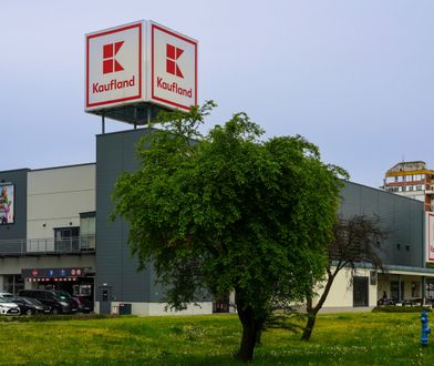 Ten produkt może oślepić. Duża sieć handlowa wycofuje go ze sprzedaży