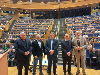 Kraków: Znani eksperci doradzali, jak reagować w sytuacji zagrożenia