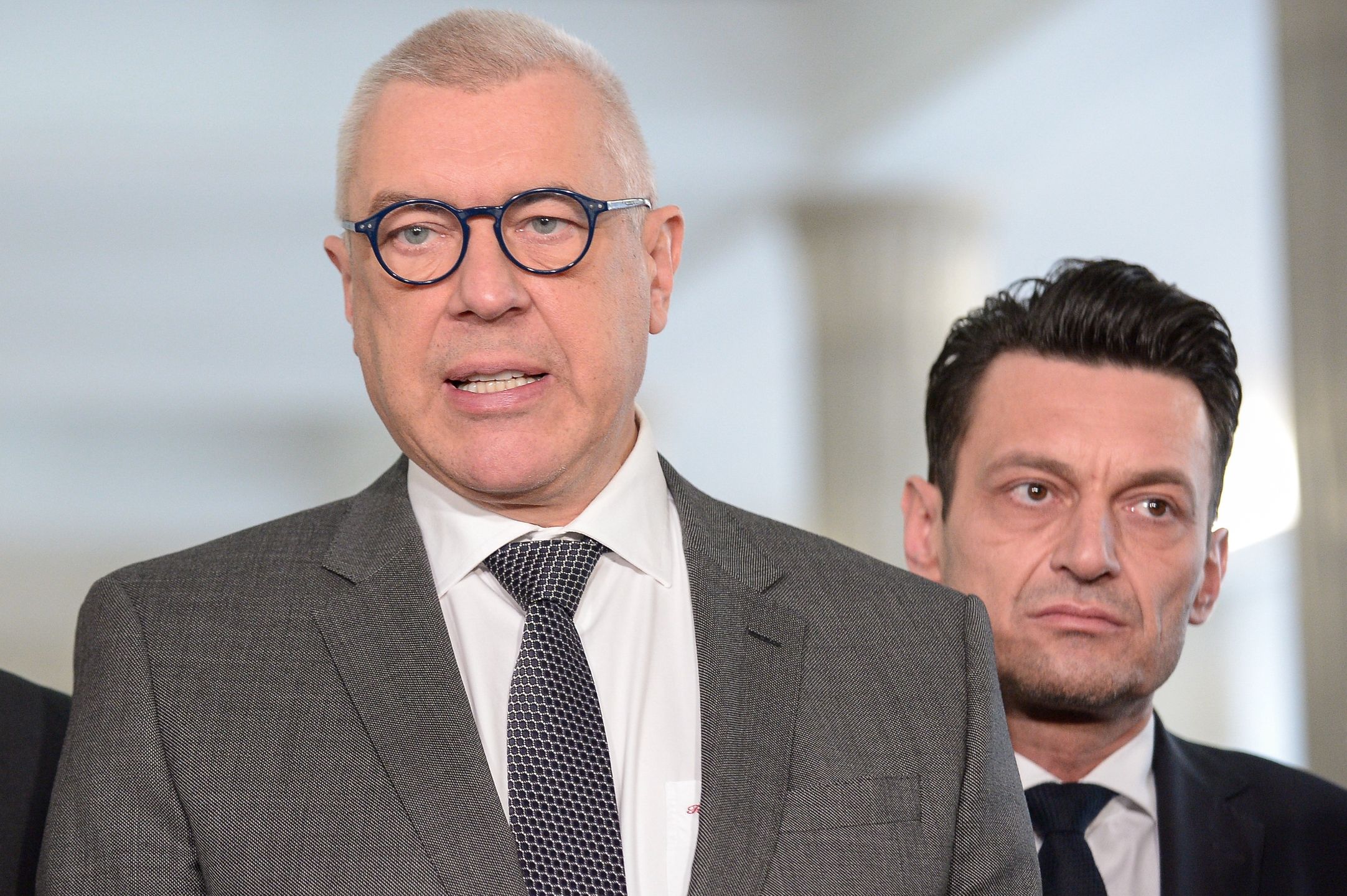 Roman Giertych, Przemys�aw Witek
Warszawa, 18.01.2024. Pos�owie KO Roman Giertych (L) oraz Przemys�aw Witek (P) podczas konferencji prasowej KP KO w Sejmie w Warszawie, 18 bm. Temat: Powstanie Zespo�u ds. Rozlicze�. (jm) PAP/Marcin Obara
Marcin Obara
10 10., ds., Klubu Parlamentarnego, konferencja, Platfirma Obywatelska, PO, polityk, polityka, portret, pose�, pos�owie, prasowa, sejm, sejmu, X kadencja, X kadencji, zesp� do spraw rozlicze�