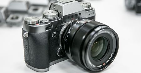 Fujifilm X-T1 Graphite Silver. Czy ma coś więcej, niż nowy kolor obudowy?